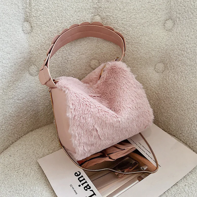 Sohiwoo Fashion Fluffy Plush Handbag Chain Crossbody Bag Casual Versatile Shoulder Bag & Purse