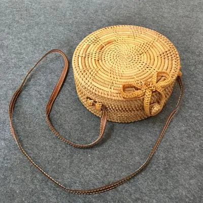 Women Hollow Woven Rattan Round Straw Shoulder Bag