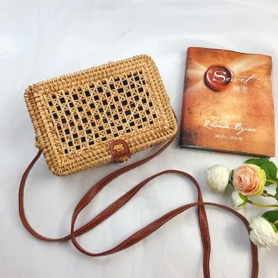 Women Hollow Woven Rattan Round Straw Shoulder Bag